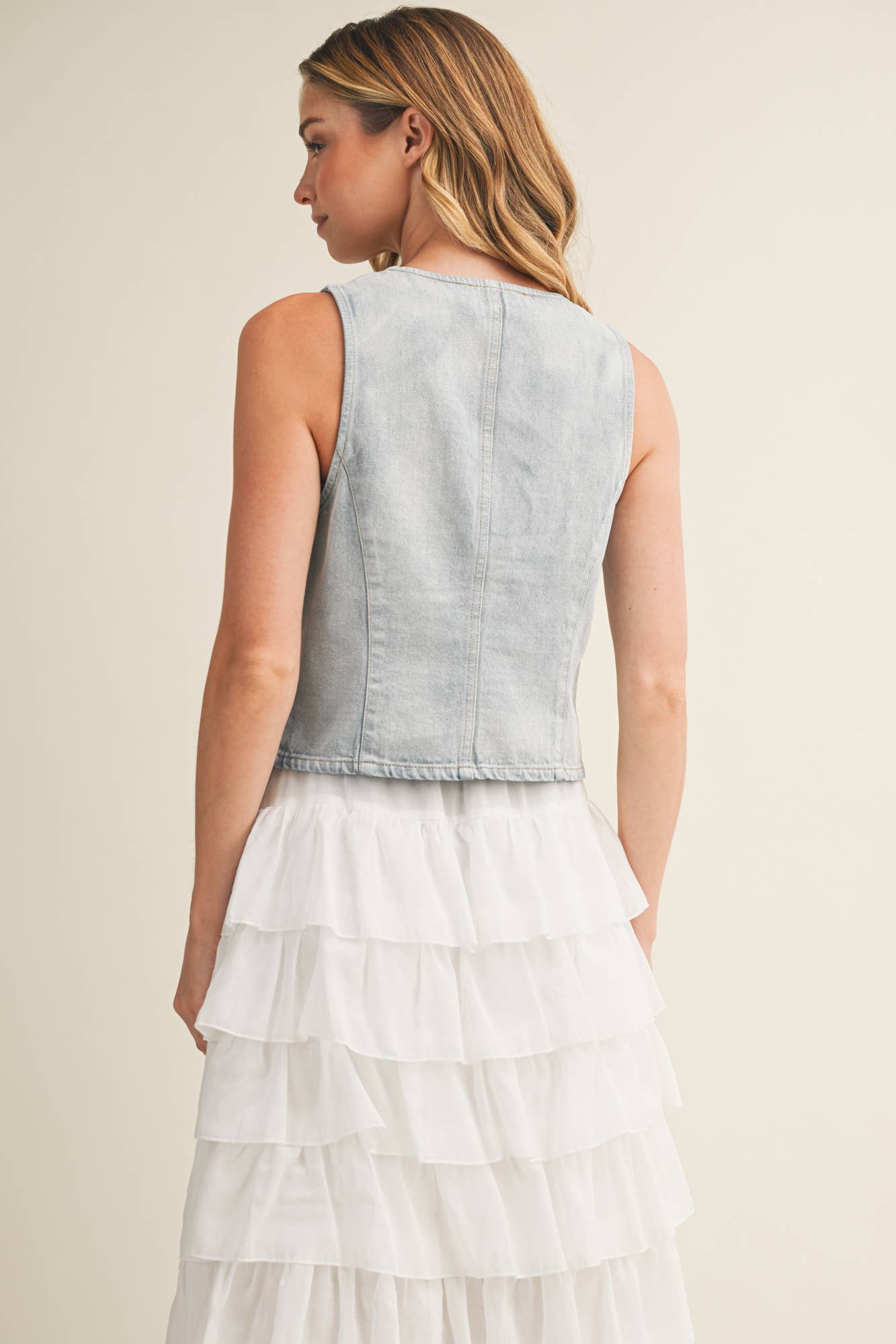 Isabelle Vest