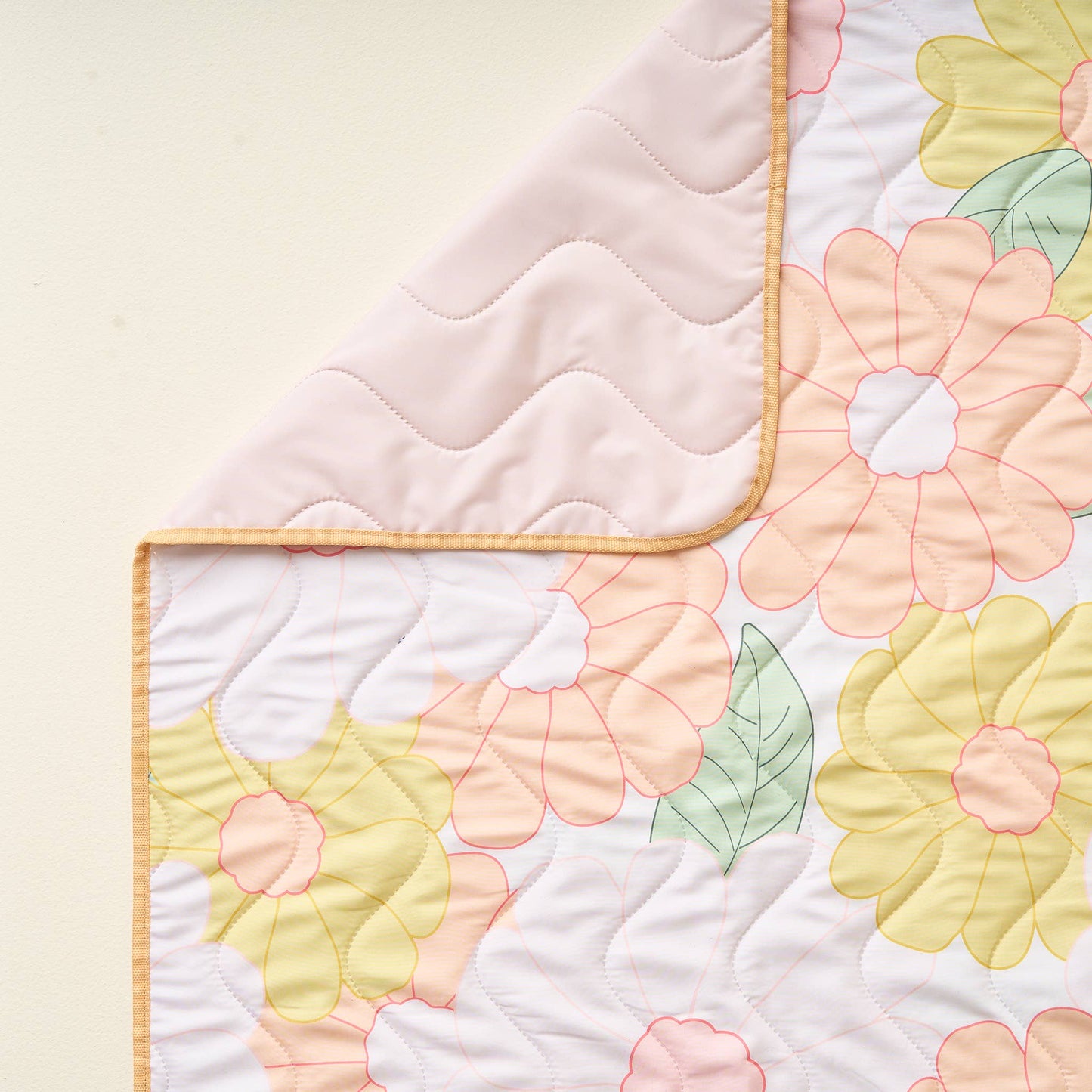 On-the-Go Quilted Blanket-Daisy Craze Peach