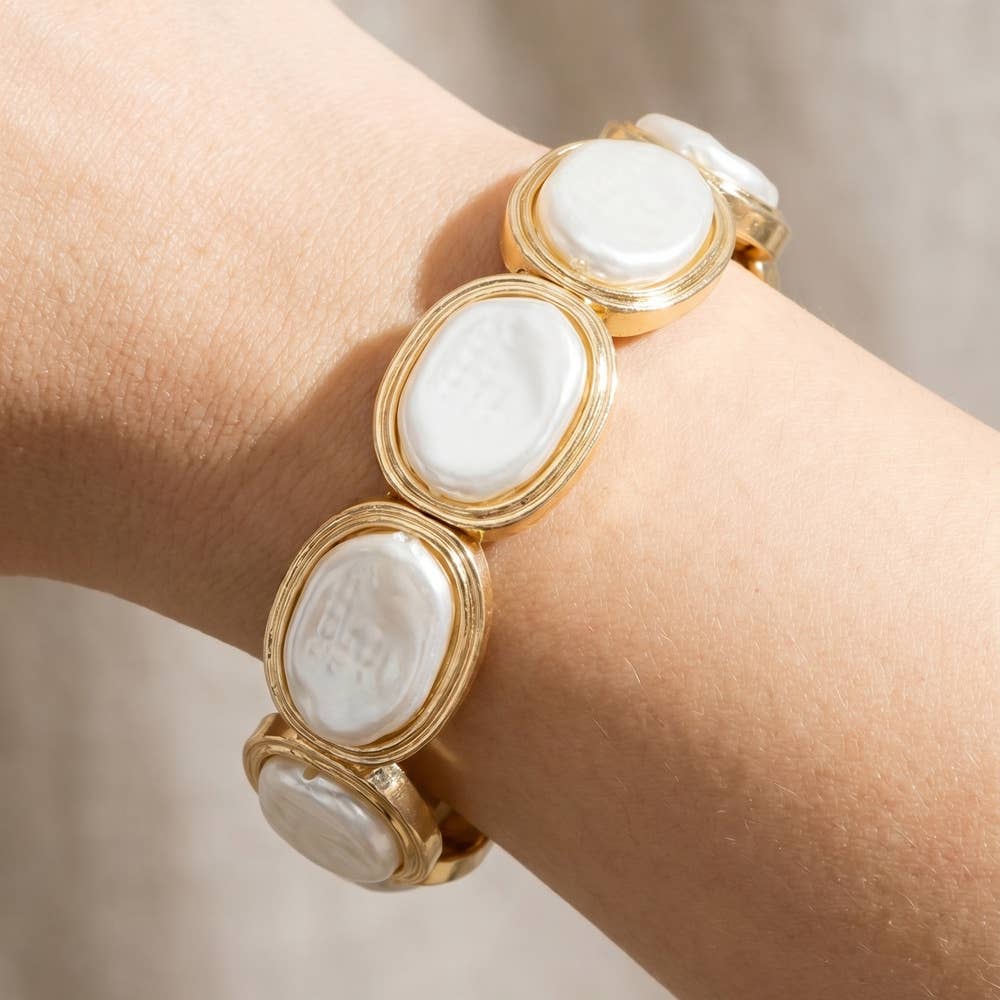 Oval Pearl Stretch Bracelet